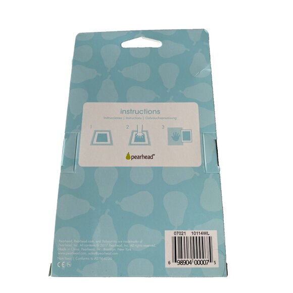 Pearhead Newborn Baby Handprint or Footprint “Clean-Touch” Ink Pad - Picture 3 of 4
